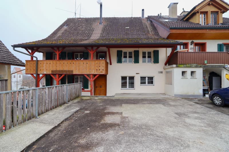 Casa in vecchio edificio con molto spazio e carattere di vita particolare in una posizione tranquilla (11)