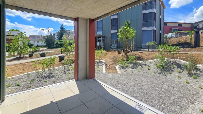 Sonnige 2.5 Zimmer-Gartenwohnung im Neubau (11)