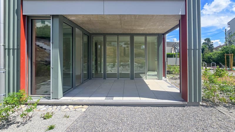 Sonnige 2.5 Zimmer-Gartenwohnung im Neubau (9)