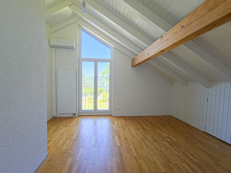 5.5-room single-family house with a dreamy garden in a sunny location in Stallikon (8)