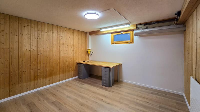 5.5-room single-family house with a dreamy garden in a sunny location in Stallikon (11)
