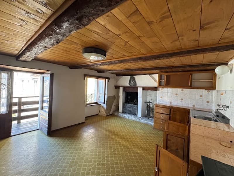 ONSERNONE COMOLOGNO - Casa rustica - due appartamenti (10)