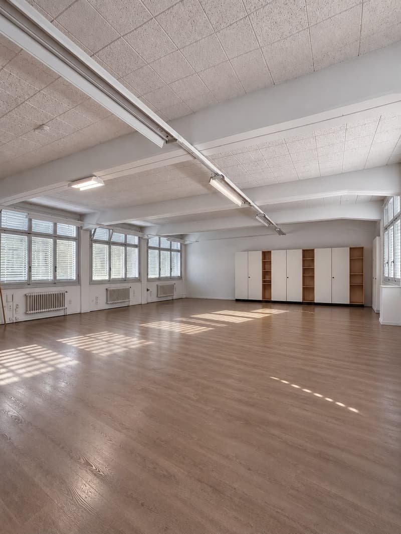 Atelier lumineux à louer – Rue de la Gurzelen 5, Bienne (2)