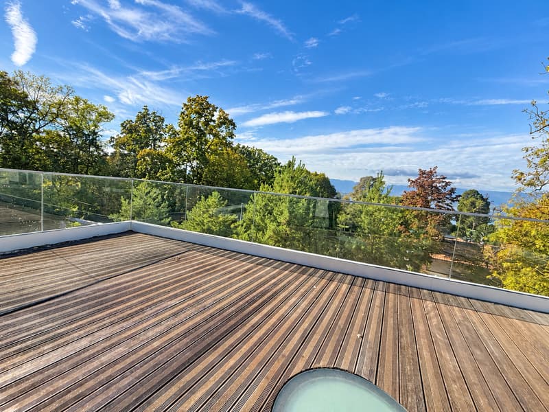 Anières — Villa de standing avec jardin et terrasse en toiture, vue lac (9)