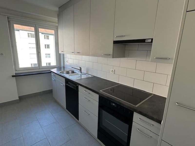 Appartement de 3 pièces dans un immeuble ancien (6)