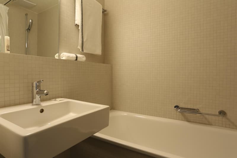 Modernes Apartmenthaus im Stadtzentrum (5)