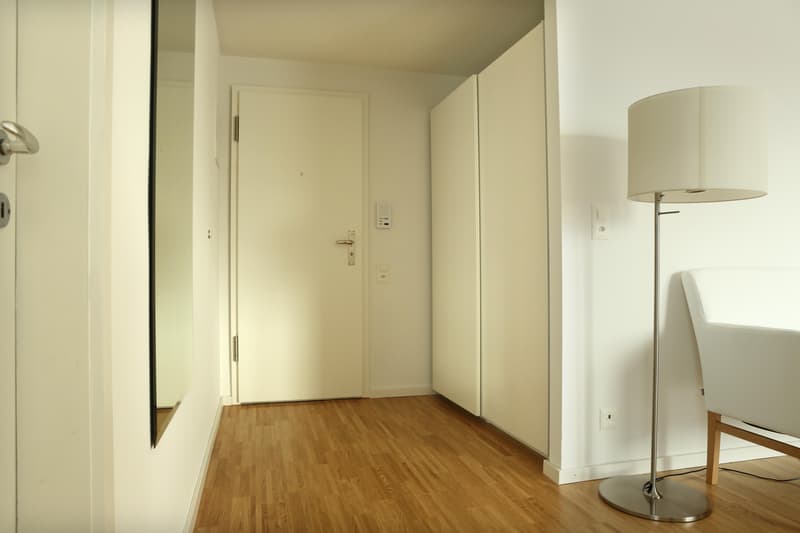 Furnished 1-room attic apartment with balcony (4)