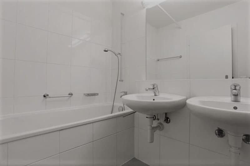 attraktive, grosszügige 3.5 - Zimmerwohnung nähe Bahnhof SBB (4)