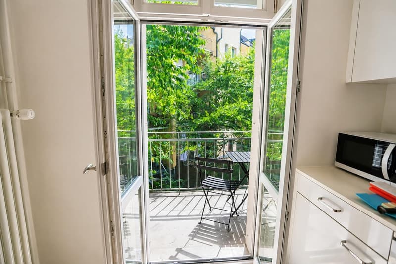 Charmante möblierte 4-Zimmer-Altbauwohnung mit Balkon (6)