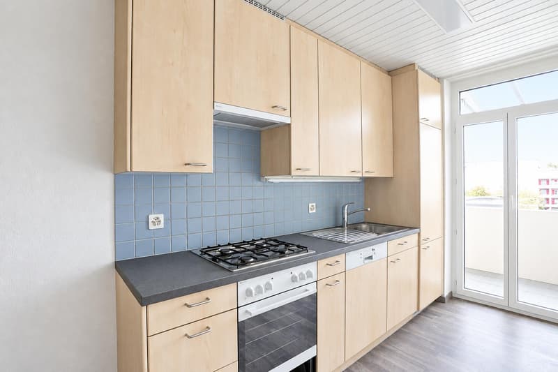 4-Zimmerwohnung mit ausgebautem Dachstock in Basel-Kleinhüningen (2)