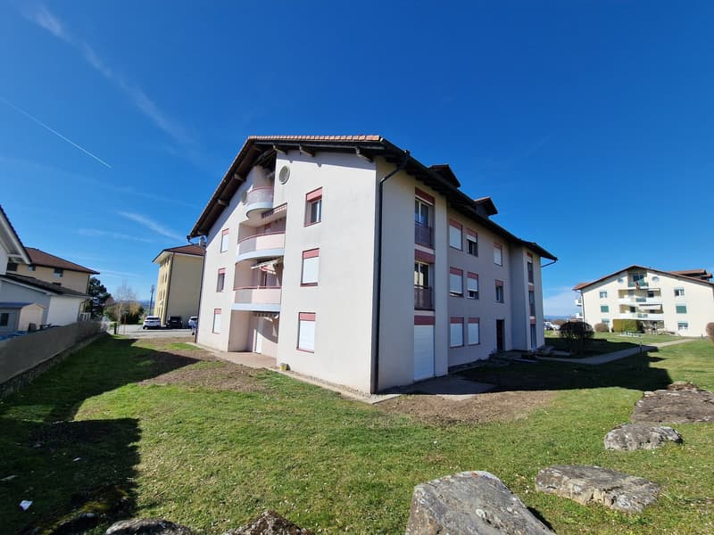 3.5 room bright attic apartment completely renovated (12)