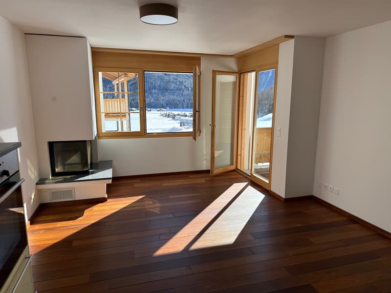 Appartement de deux pièces et demi exclusif avec vue sur le lac à Davos Dorf (2)