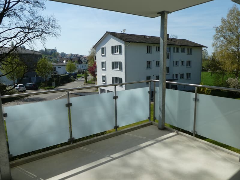La tua nuova casa con balcone vicino al lago (12)