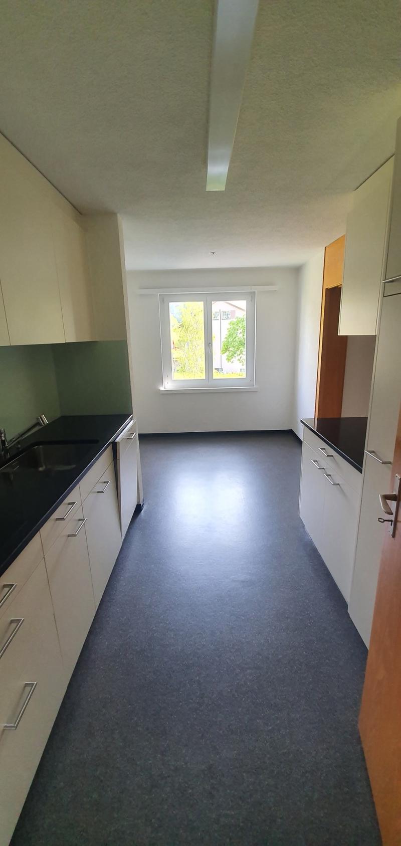Gemütliche Genossenschaftswohnung mit Balkon (3)