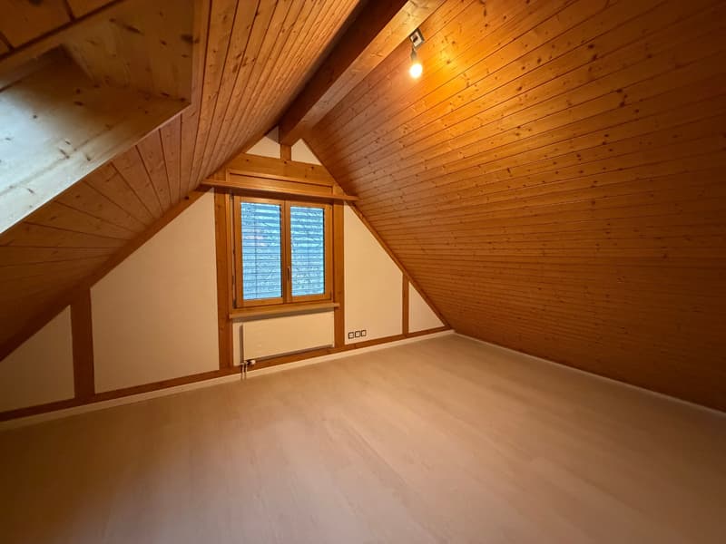 Schlafzimmer 4