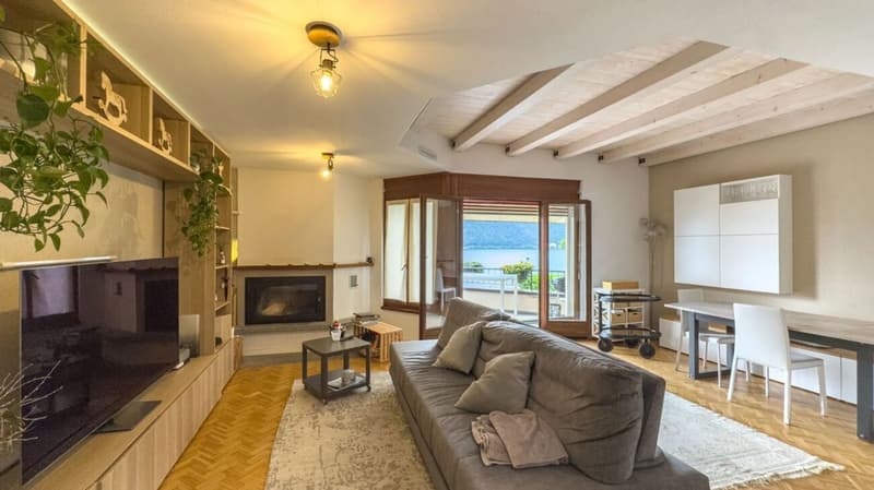 Zweitwohnsitz – Elegantes, angebautes Haus direkt am See in Bissone (2)