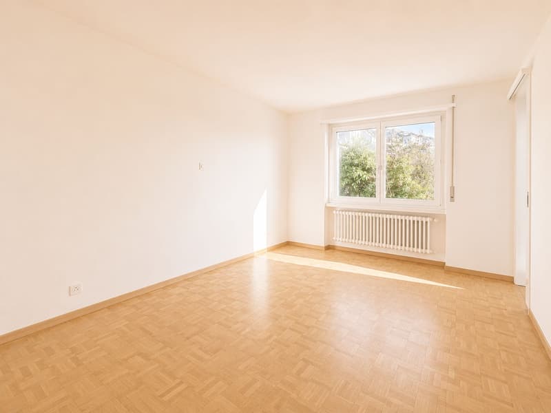 Bright apartment on the raised ground floor with open view (5)