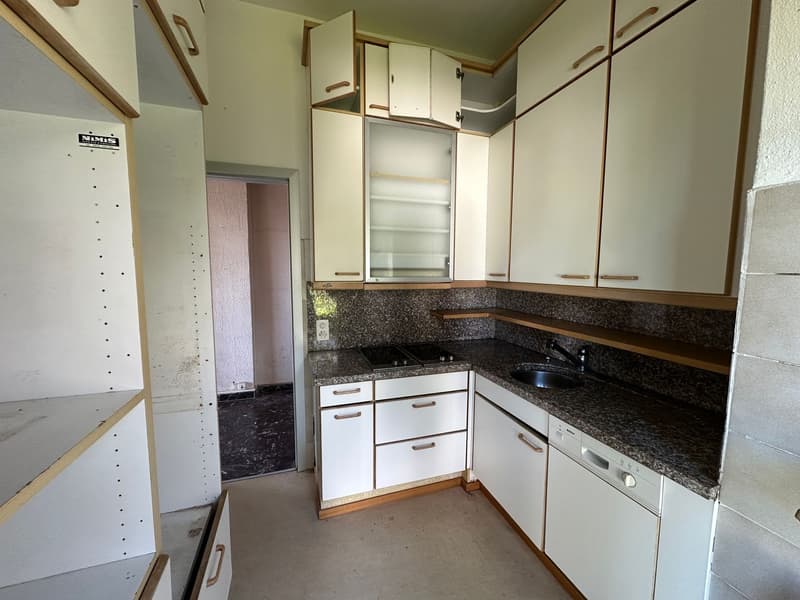 Sagno, Valle di Muggio: casa su un livello con vista iconica e layout aperto (7)