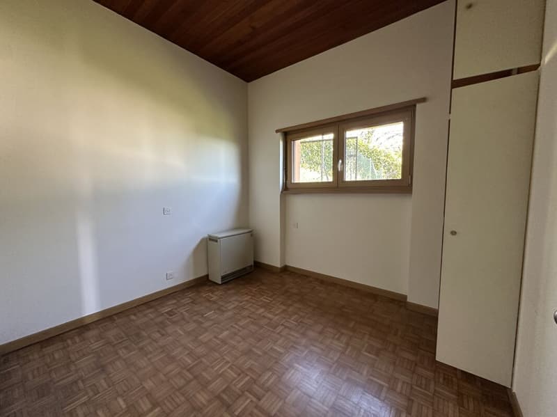 Sagno, Valle di Muggio: casa su un livello con vista iconica e layout aperto (8)