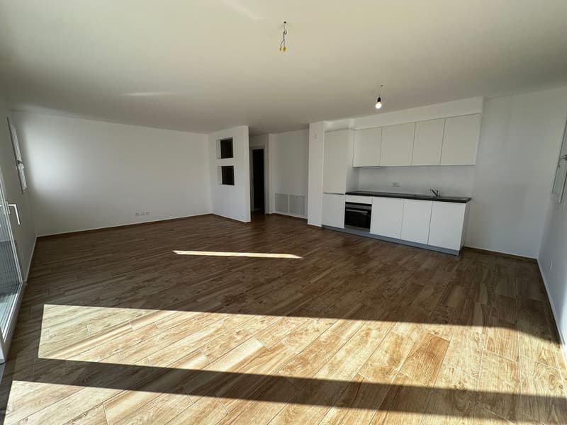 VACALLO – Geräumige 3.5-Zimmer-Wohnung mit 2 bewohnbaren Balkonen und 2 Badezimmern, ideal für Familien (2. Stock) (1)