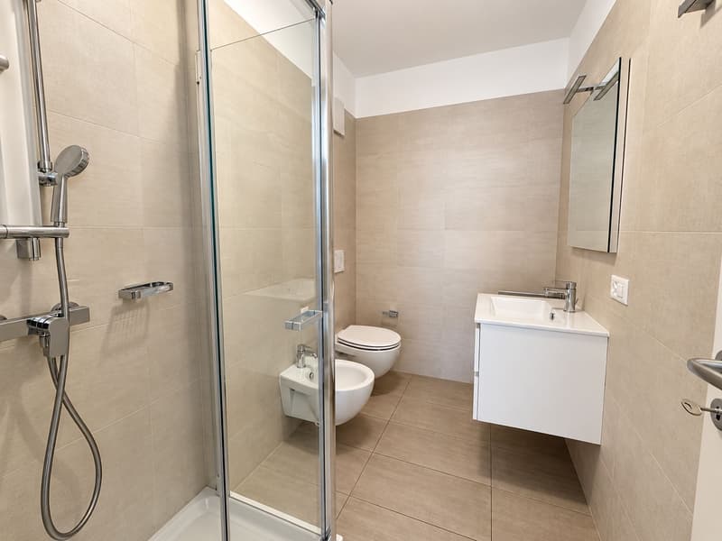 Modernes Wohnen in Vacallo – helle 3.5-Zimmer-Wohnung mit zwei Balkonen (3)