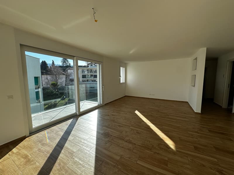 VACALLO – Geräumige 3.5-Zimmer-Wohnung mit 2 bewohnbaren Balkonen und 2 Badezimmern, ideal für Familien (2. Stock) (2)