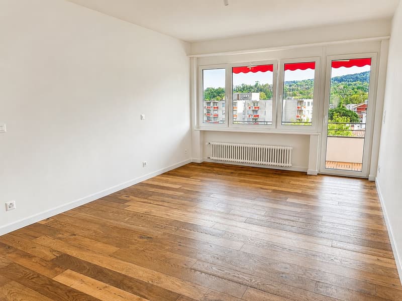 Elegante 4.5 locali ristrutturato in bella zona residenziale a Stabio (7)