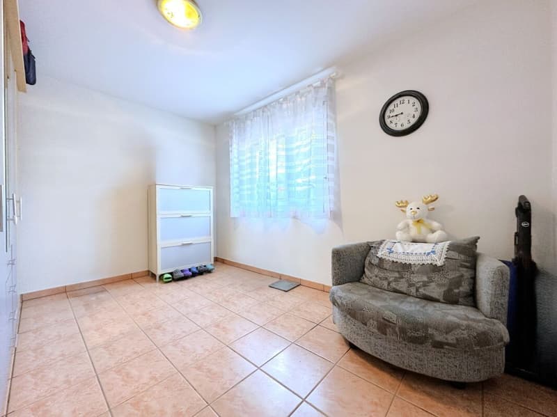 Spacieux appartement de 3,5 pièces au rez-de-chaussée à Gnosca (5)