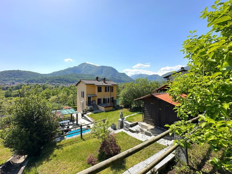 Lovely single-family home with Rental Apartment in Solduno (2)