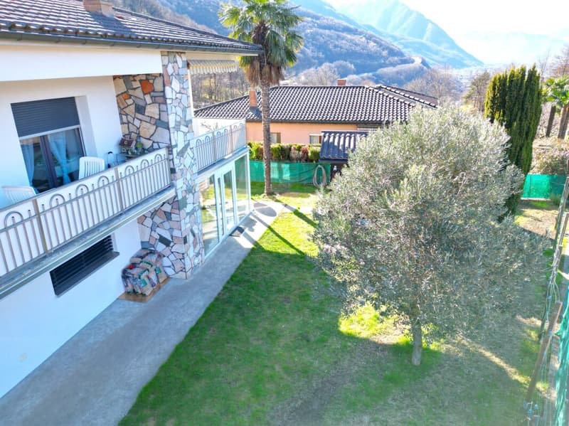Semi-detached house with two independent apartments in Sant’Antonino (14)