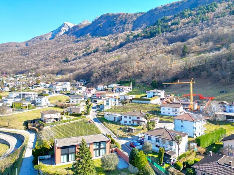 Semi-detached house with two independent apartments in Sant’Antonino (16)