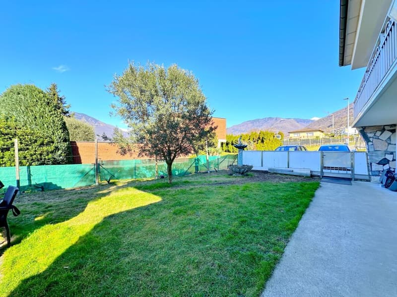Semi-detached house with two independent apartments in Sant’Antonino (13)