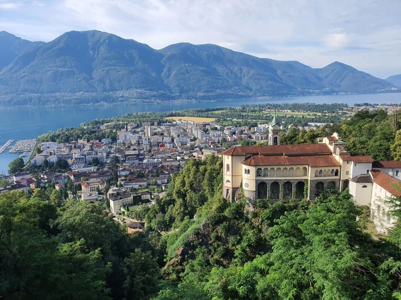 GEBÄUDE IN LOCARNO! (22)