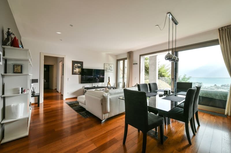 Moderne und mit Seesicht 3.5 Zi-Wohnung (3)