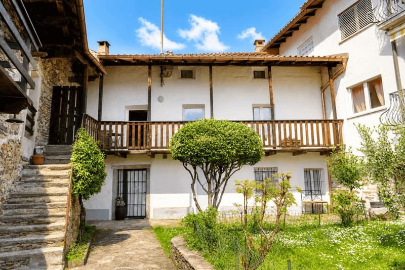 Arcegno – Charming 6.5-room Ticino house (3)