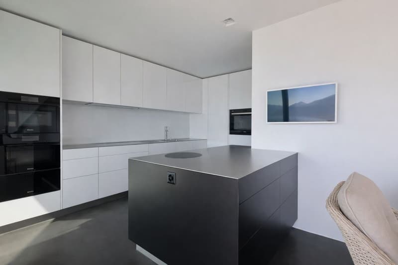 Contemporary property with garage, indoor lift and spectacular 180° panoramic view (6)