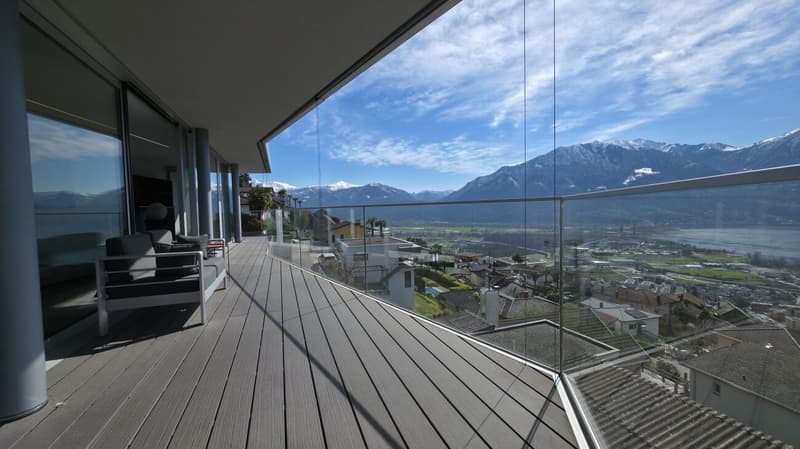 Contemporary property with garage, indoor lift and spectacular 180° panoramic view (11)