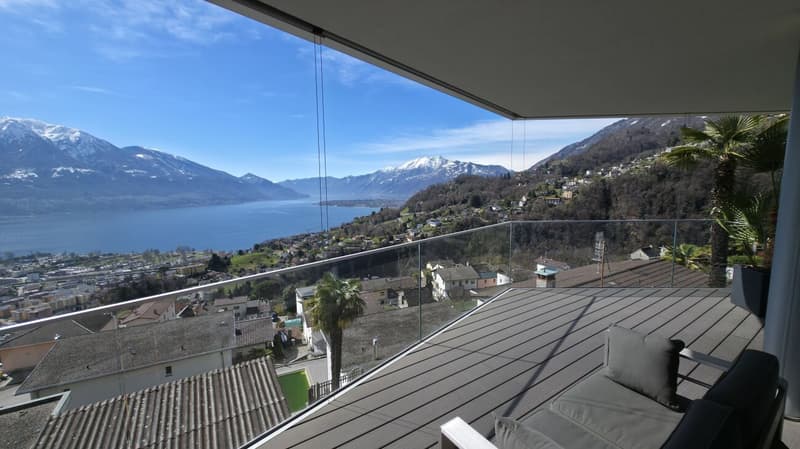 Contemporary property with garage, indoor lift and spectacular 180° panoramic view (12)
