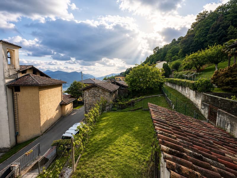 Casa unifamiliare con giardino privato nel nucleo di Cimo-Bioggio (12)