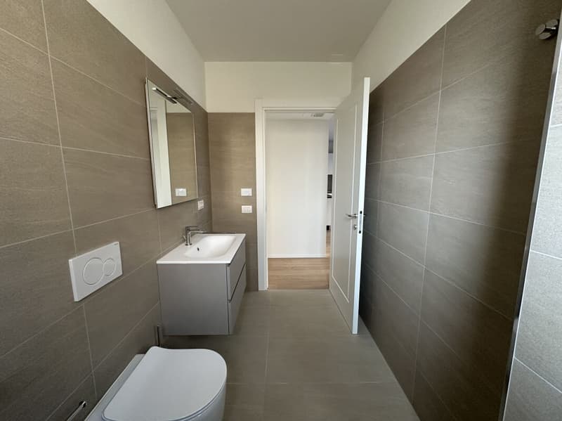 Modern two-room apartment with large garden (9)