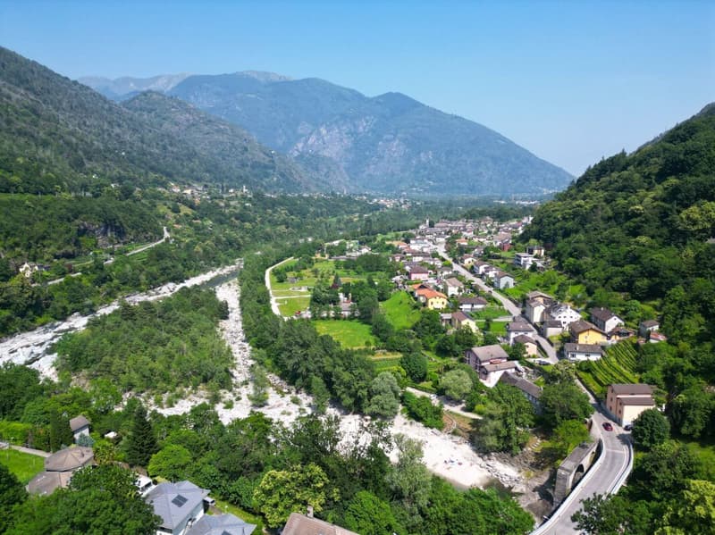 Bauparzelle mit Baubewilligung in Golino – 3 Grundstücke (6)