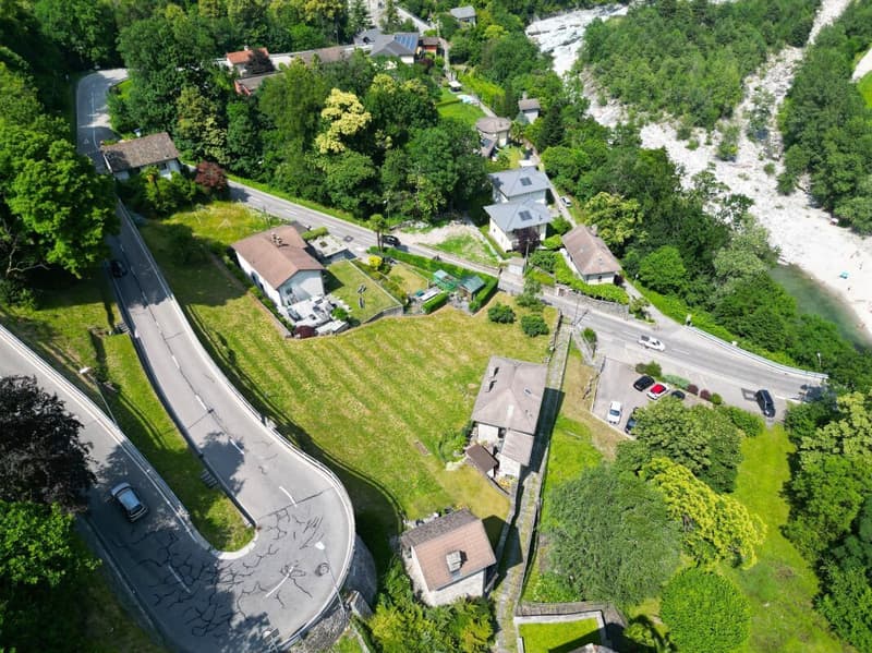 Bauparzelle mit Baubewilligung in Golino – 3 Grundstücke (5)