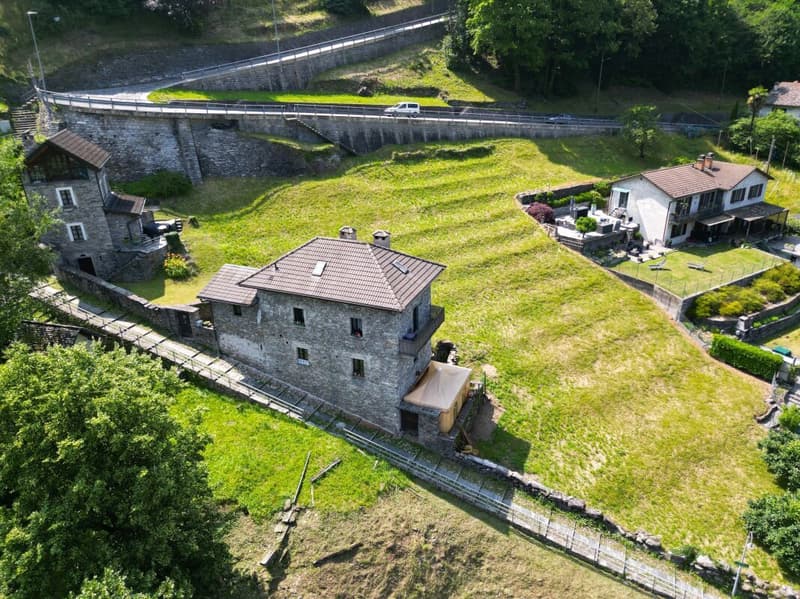 Bauparzelle mit Baubewilligung in Golino – 3 Grundstücke (4)