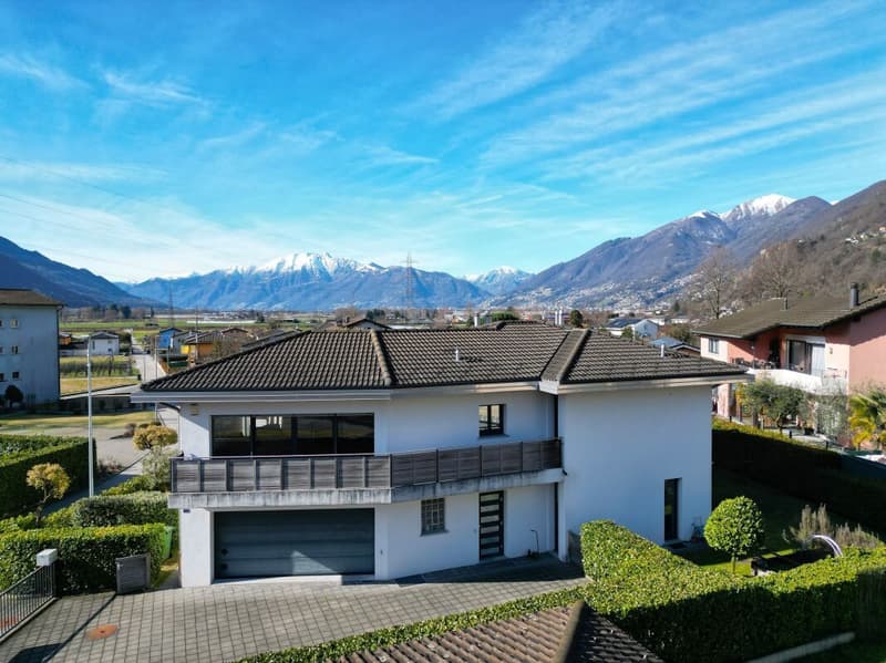Hochwertiges Einfamilienhaus mit Sauna, Innenpool und Aufzug (15)