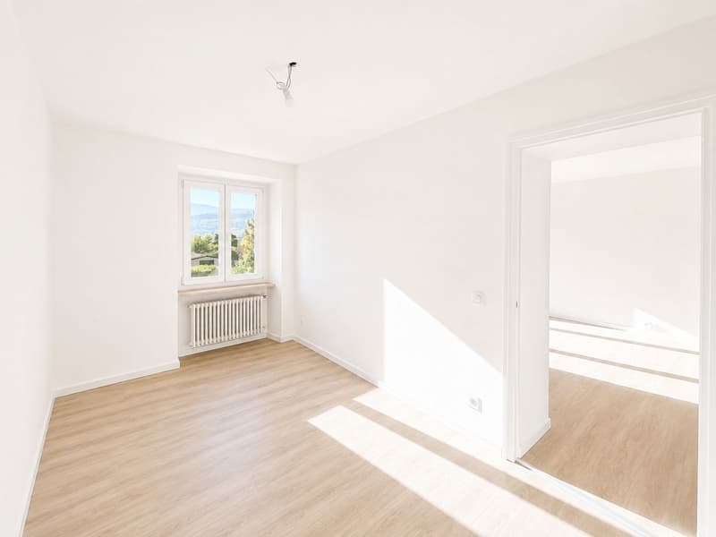 Wunderschöne 3.5-Zimmer-Wohnung im 1. Stock im Herzen von Tegna (8)