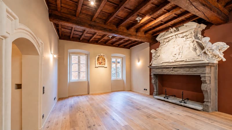 BISSONE – Residenza straordinaria tra storia e design (2)