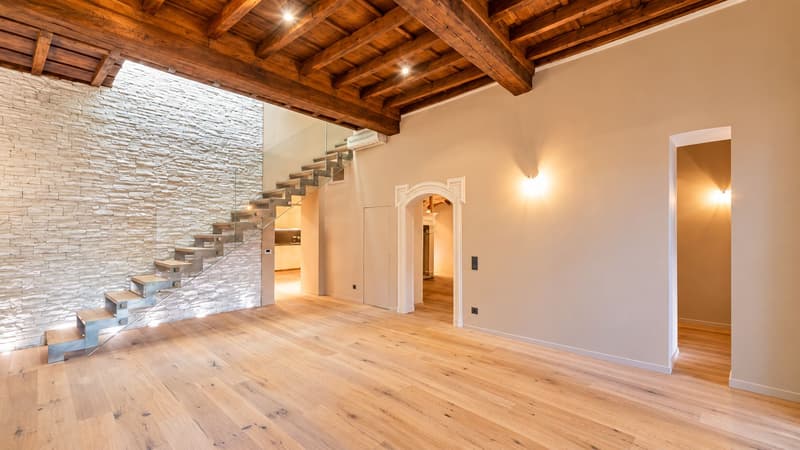 BISSONE – Residenza straordinaria tra storia e design (7)
