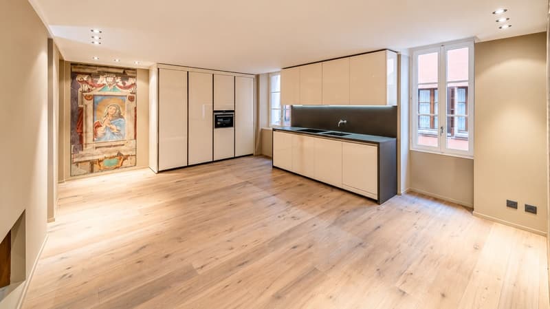 BISSONE – Residenza straordinaria tra storia e design (4)