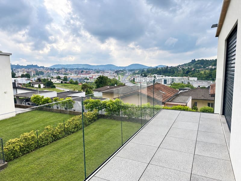 MENDRISIO - Spazioso appartamento 4.5 locali con studio, lavanderia privata, terrazza e giardino (5)