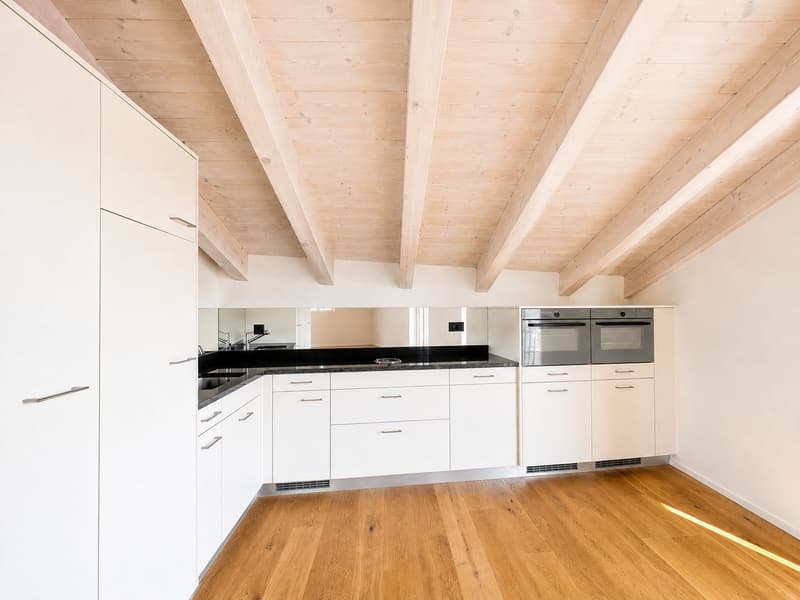 Sonnenverwöhnt: Helle 2.5-Zimmer-Wohnung mit freier Aussicht zum Verkauf in Brissago – Casa Gatti (4)